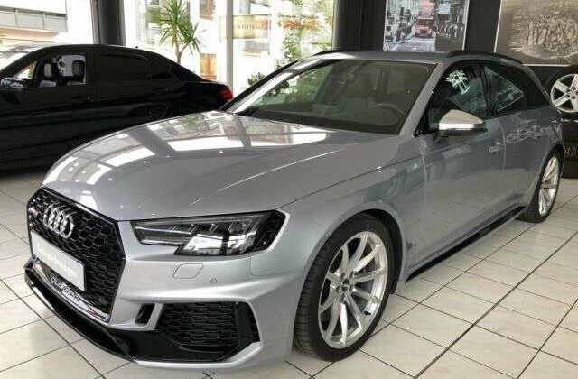 Audi RS42.9 TFSI quattro Avant Dynamic Paket