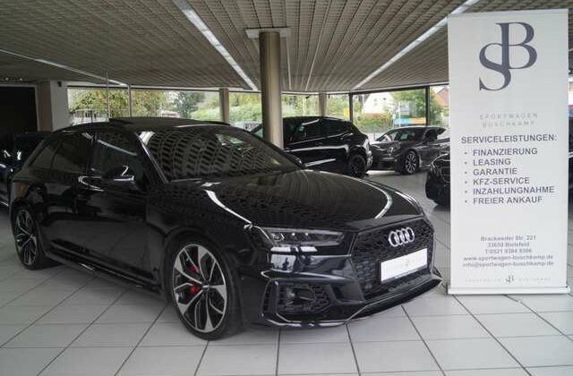 Audi RS4 Avant 2.9 TFSI quat. PANO B&O ACC KAMERA HUD