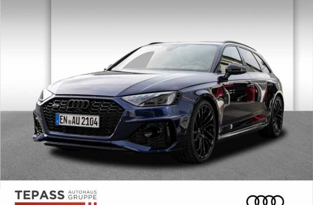 Audi RS4Avant 2.9 TFSI quattro NAVI MATRIX PANO