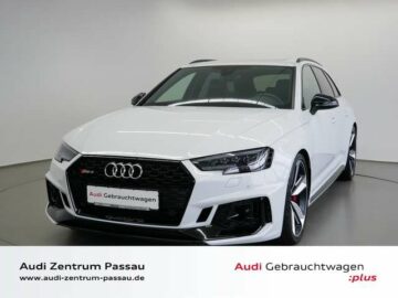 Audi RS4 Avant 2.9 TFSI quattro tiptr./MATRIX/PANO/HEAD