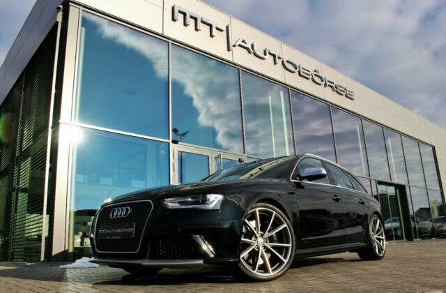 Audi RS4 AVANT B&O | CARBON | SPORT-AUSPUFF | 20″