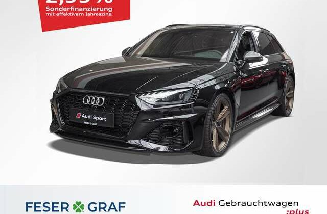 Audi RS4
Avant Keramik/Head Up/Dynamikpaket/Alu-20`
