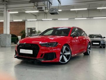 Audi RS4 AVANT KERAMIK/HUD/CARBON/BLACK/SPORTABGAS