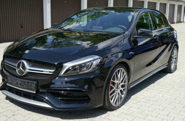 Mercedes-Benz A 45 AMG A -Klasse A 45 AMG 4-Matic Peformance Panorama