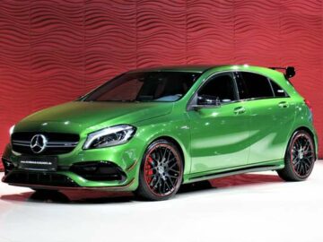 Mercedes-Benz A 45 AMG *DYNAMIC-PLUS*SPORTABGAS*COMAND*DCT*LED**19″LM*