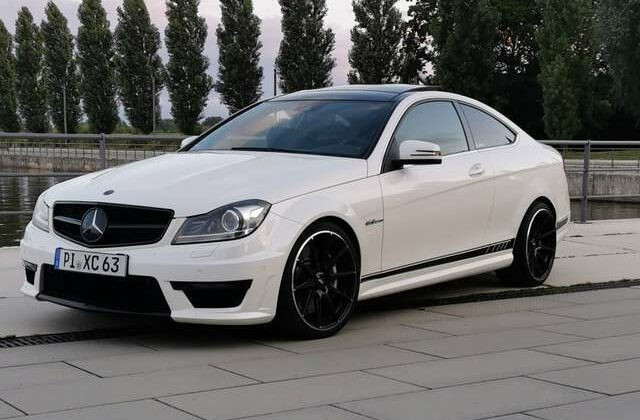 Mercedes-Benz C 63 AMG*6.2 V8*PANO*KAMERA*COUPE