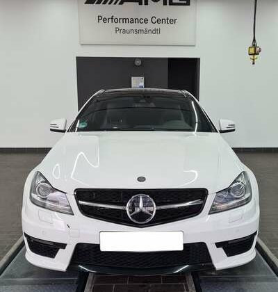 Mercedes-Benz C 63 AMGCoupe Distronic-Plus, Panorama, Kamera
