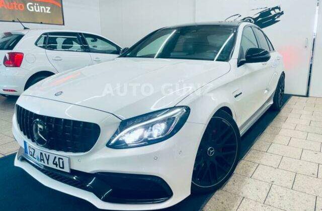 Mercedes-Benz C 63 AMG Lim. *Burmester-Pano-19 Zoll*