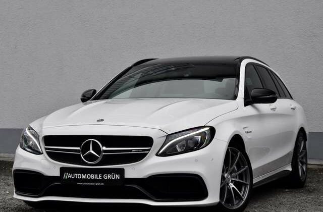 Mercedes-Benz C 63 AMGPERFORMANCE AGA NIGHT PAKET T-MODELL