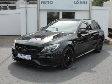 Mercedes-Benz C 63 AMGS T Performance Sitze Head-UP Comand