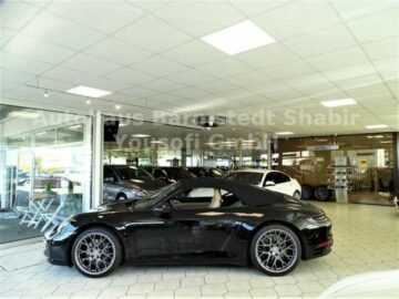 Porsche 911992 Carrera Cabriolet