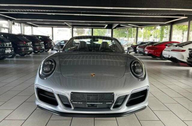Porsche 911Carrera 4 GTS Cabriolet 1H ACC CAM LIFT 18WG