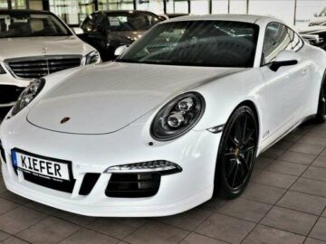 Porsche 911Carrera 4 GTS/LED/CARBON/KAMERA/BOSE/SHD/R20