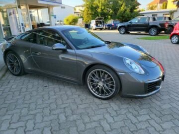 Porsche 911Carrera 4 Sport Chrono Paket Plus ACC Akrapo