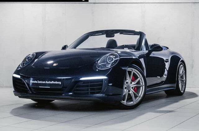 Porsche 911Carrera 4S 20 Zoll PASM-10 PTV+ Sportabgas