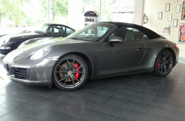 Porsche 911Carrera 4S Cabriolet- PTV+SPORT CHRONO+BOSE