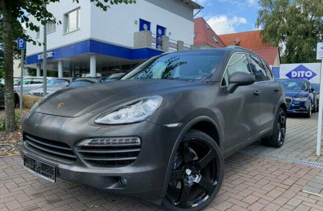 Porsche CayenneDiesel / 22″ / NAVI / PANO / AHK / XENON