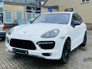 Porsche CayenneDiesel-GTS-Pano-21 Zoll-Monitore-Voll