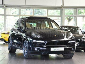 Porsche CayenneDiesel/Memory/Pano/Bi-Xenon/Komfort/PDC