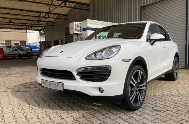 Porsche CayenneTiptronic S Leder Navi Panoramadach 21 Zoll Alu