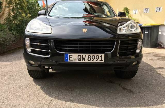 Porsche CayenneTiptronic S
