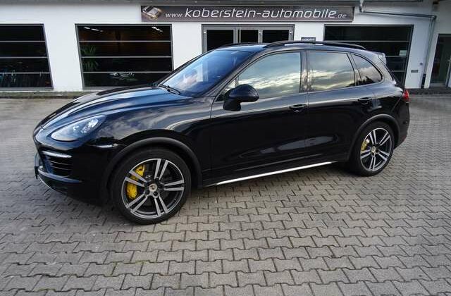 Porsche CayenneTurbo*Ceramic,Standheiz,Panorama,21´´Top