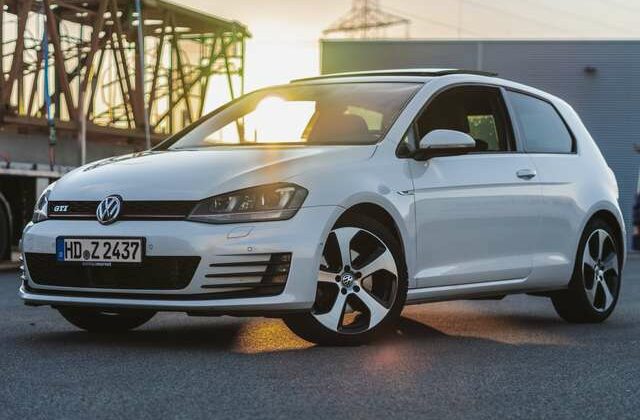 Volkswagen Golf GTI BlueMotion Technology DSG mit Standheizung!!