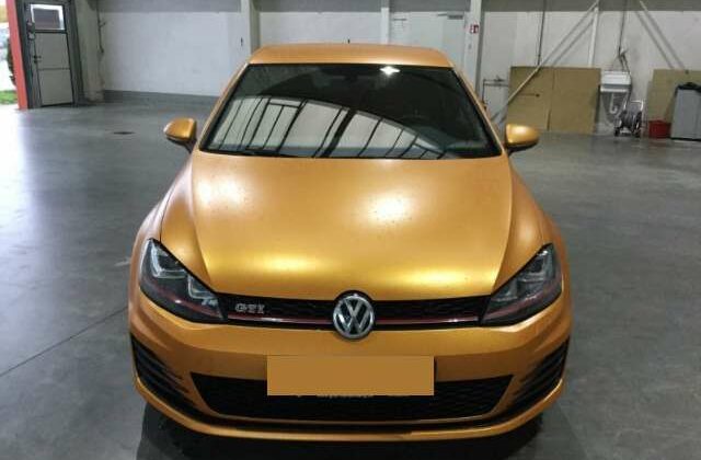 Volkswagen Golf GTI VII 2.0 TFSI Performance BlueMotion