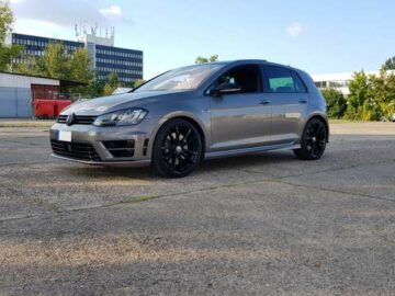 Volkswagen Golf7 VII R 4Motion DSG ACC DCC PANO DYNAUDIO KESSY