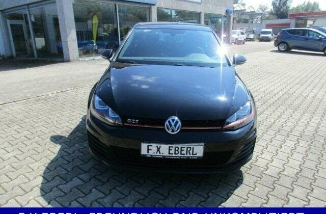 Volkswagen Golf GOLF VII GTI BMT+162KW+1.HD+SCHWARZ+GARANTIE+TOP
