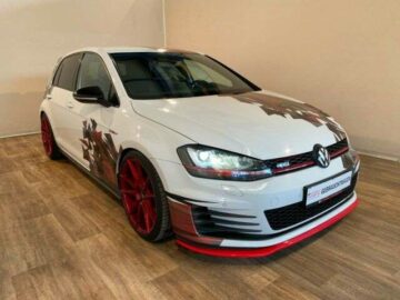 Volkswagen Golf GTI DSG DCC-DYNAUDIO-KAMERA-BiXENON-NAVI