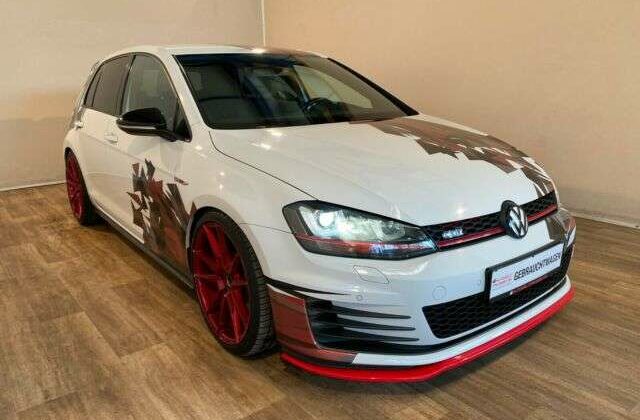 Volkswagen Golf GTI DSG DCC-DYNAUDIO-KAMERA-BiXENON-NAVI