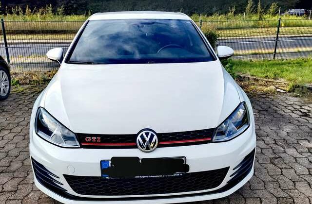 Volkswagen Golf GTI DSG TOP