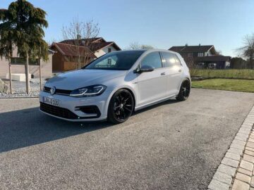 Volkswagen Golf R 4Motion (BlueMotion Technology) DSG Performance