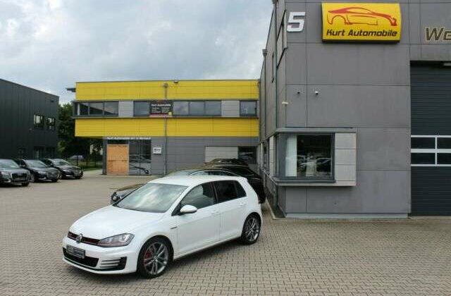 Volkswagen Golf VII GTI/DSG/NAVI/LEDER/AUTOMATIK*